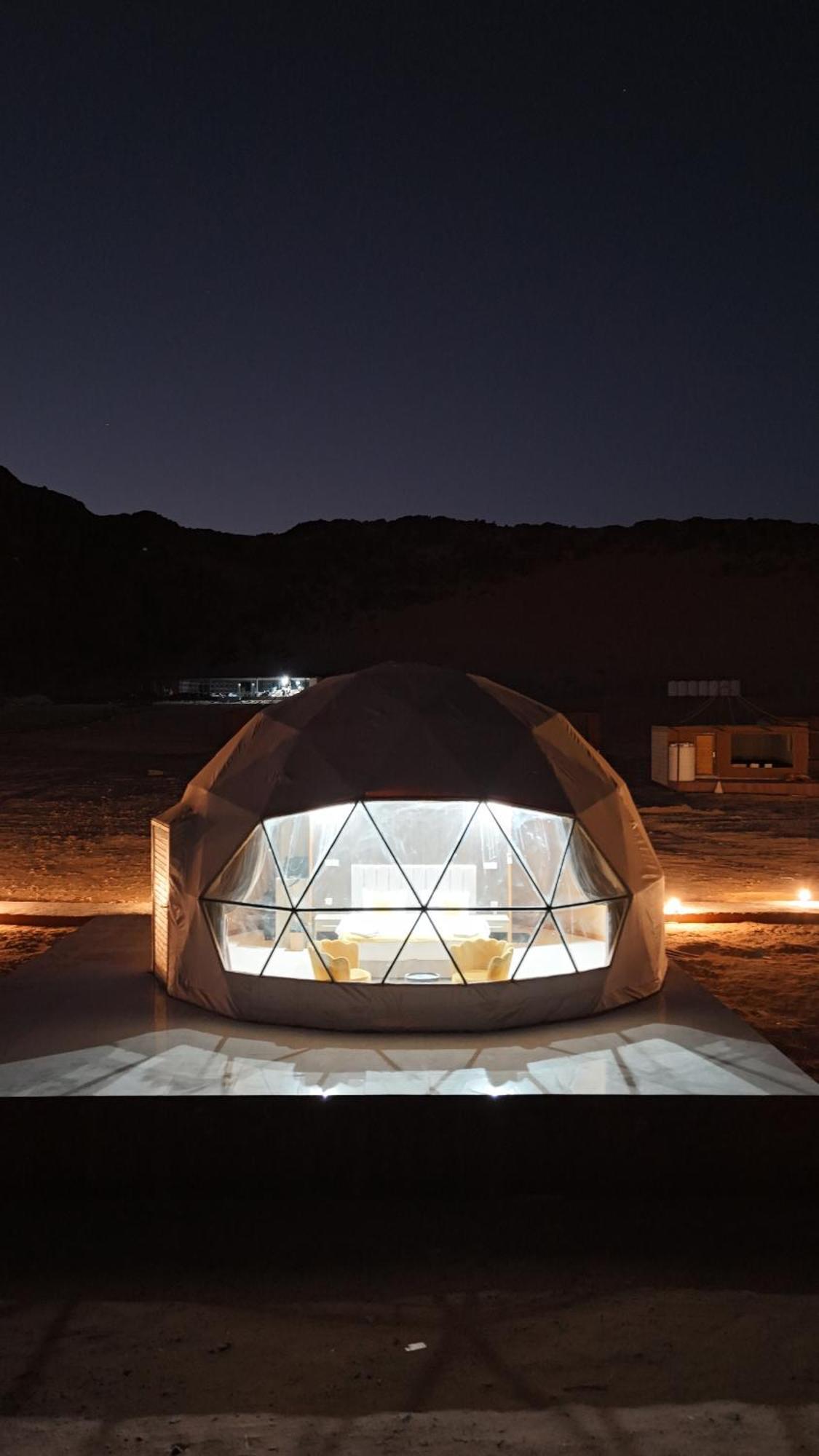 Rum Crystal Luxury Camp ワディ ・ラム エクステリア 写真